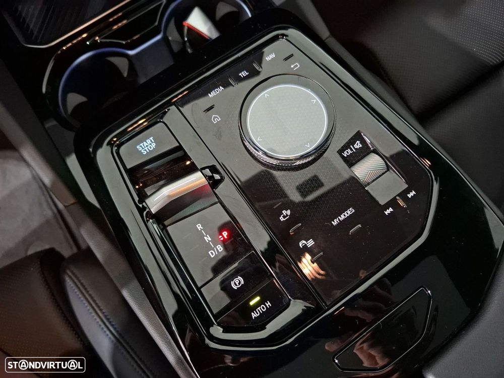 BMW i5 eDrive40 Pack Desportivo M - 18