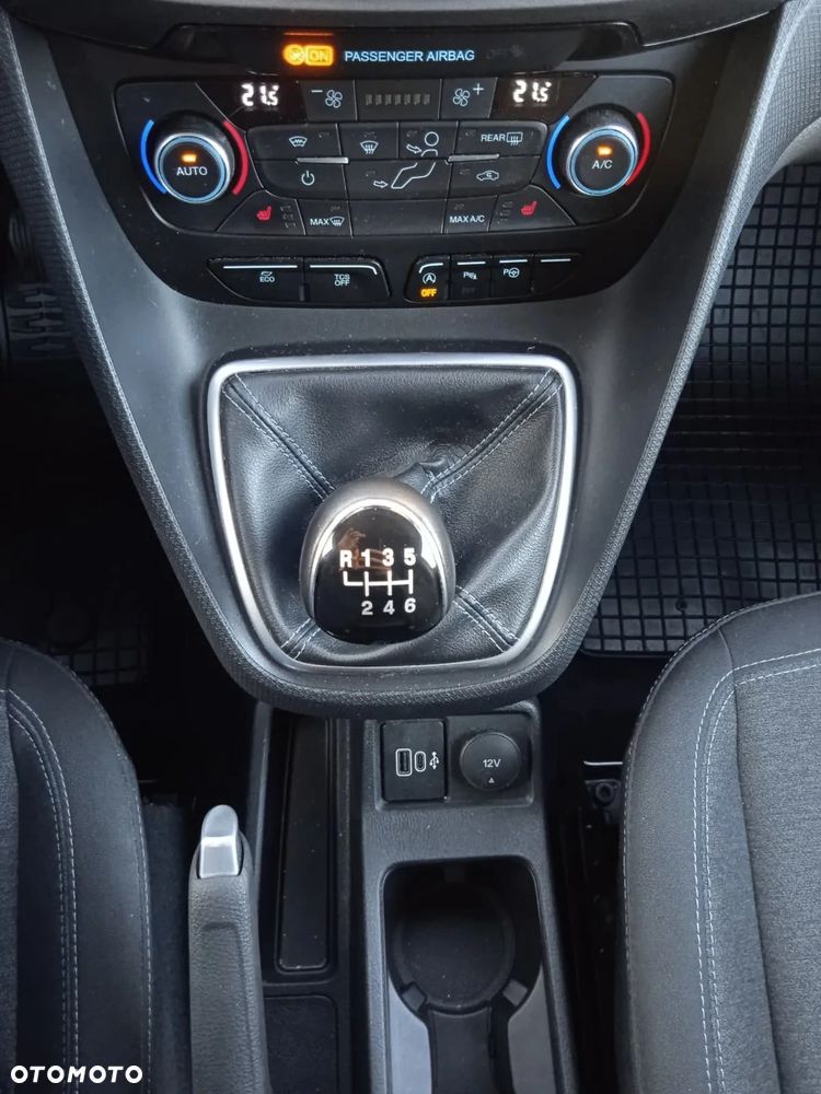Ford Tourneo Connect Grand - 25