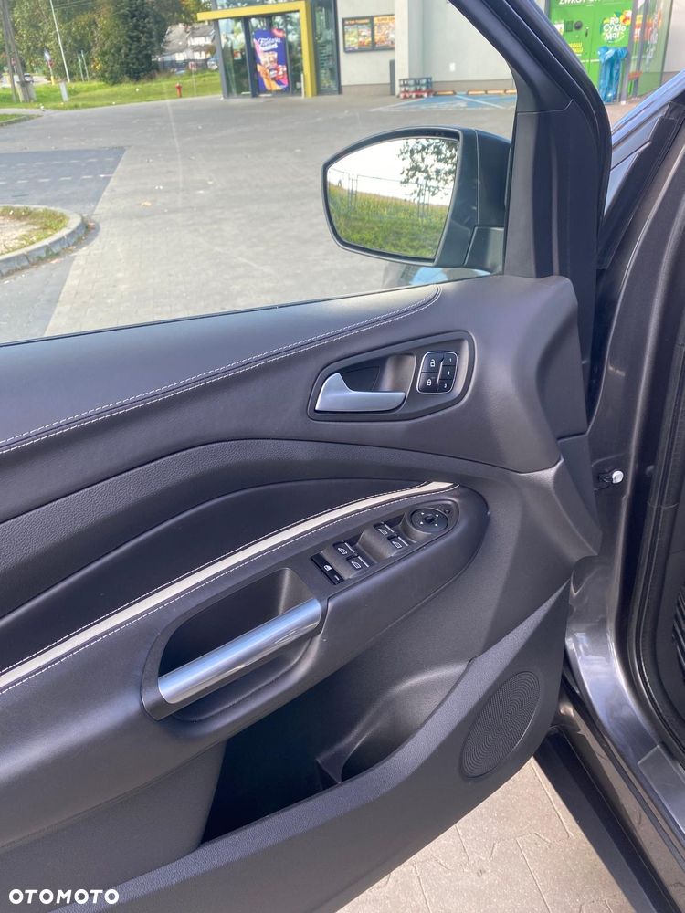 Ford Kuga - 19