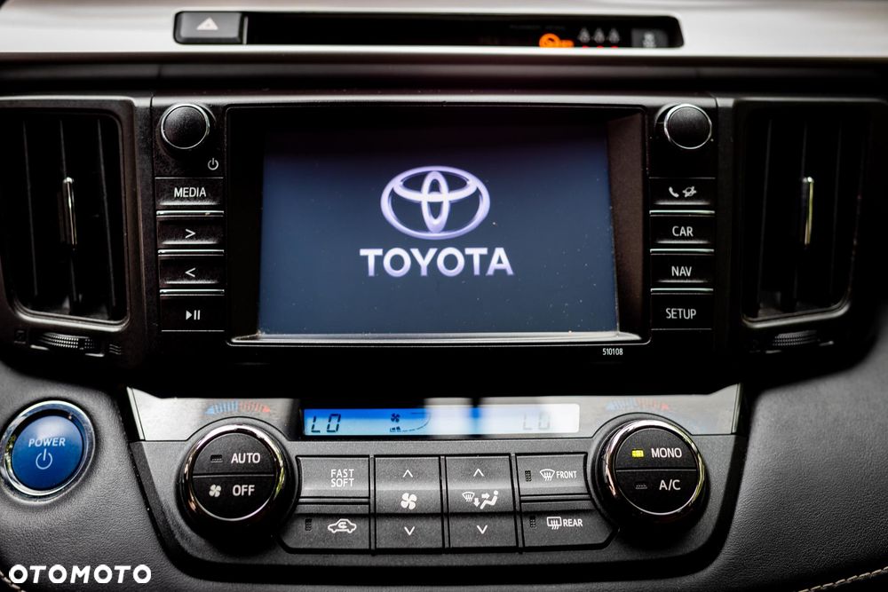 Toyota RAV4 Hybrid Premium 4x4 - 6