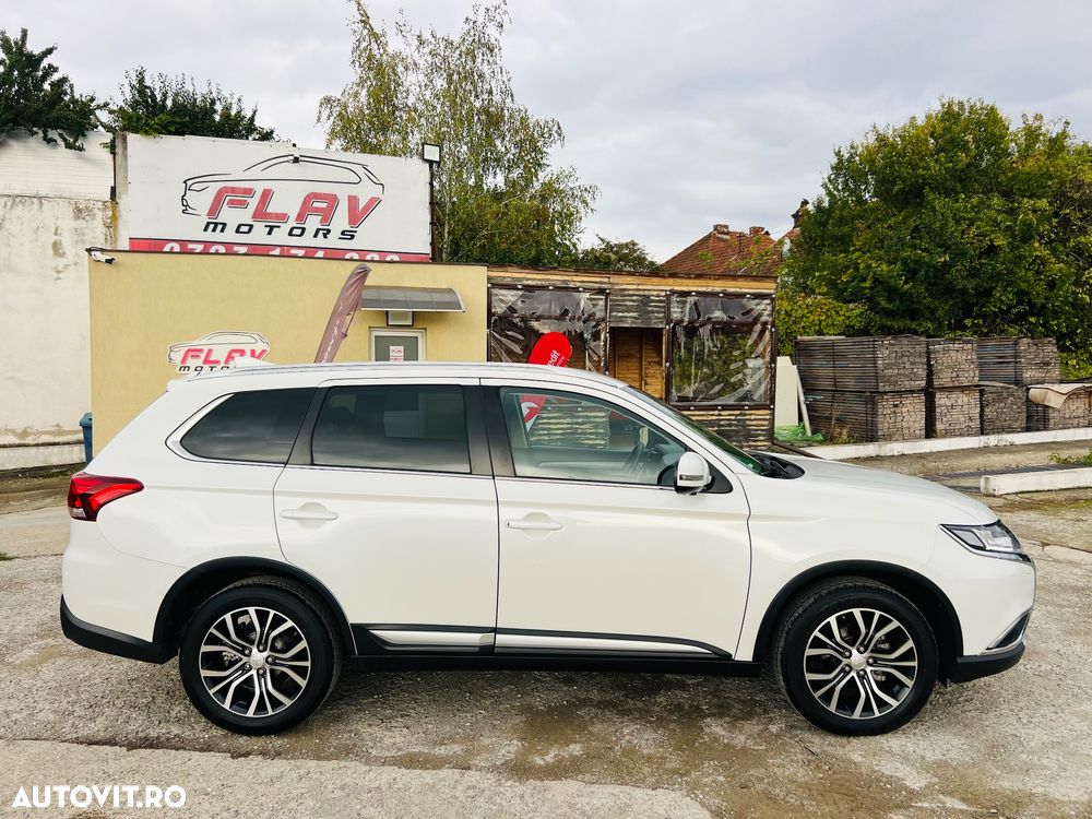 Mitsubishi Outlander - 22