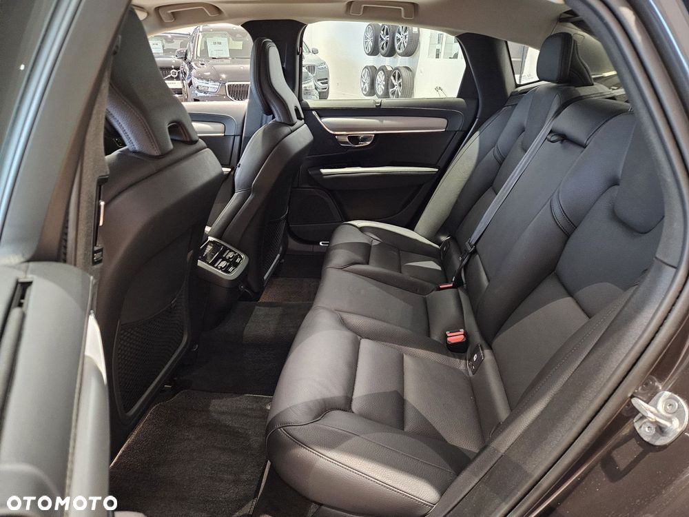 Volvo S90 - 30