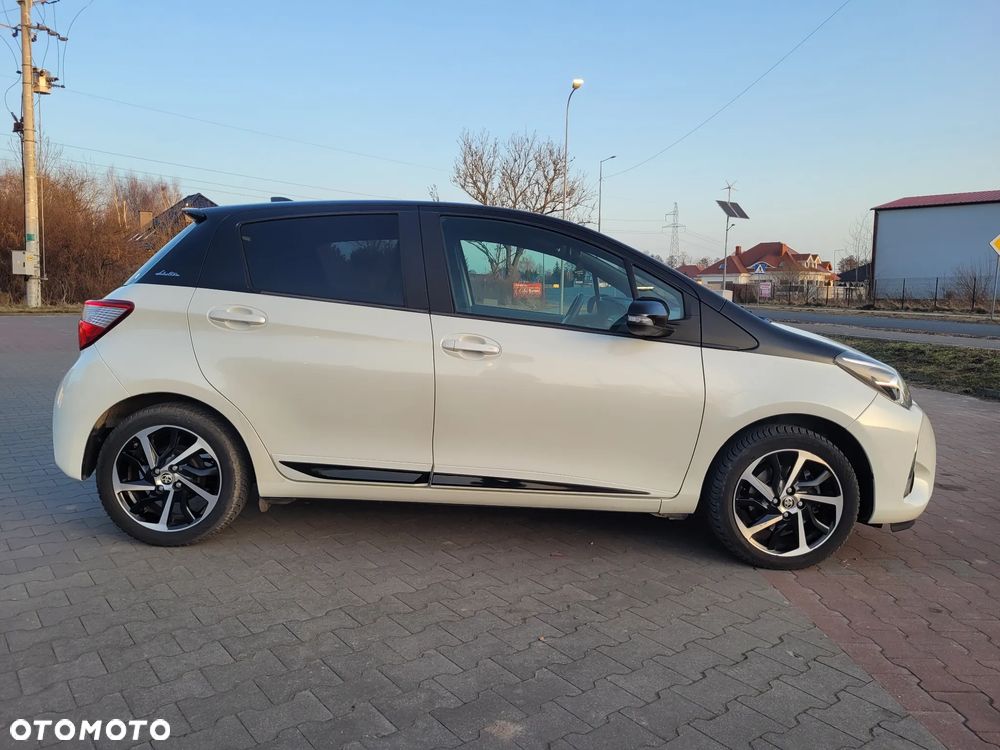 Toyota Yaris 1.5 Selection - 2
