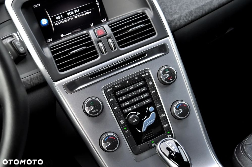 Volvo XC 60 D4 Geartronic Summum - 31