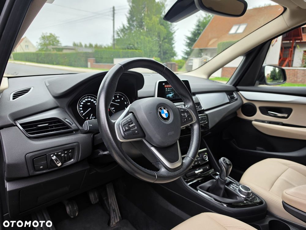BMW Seria 2 216d GT - 8