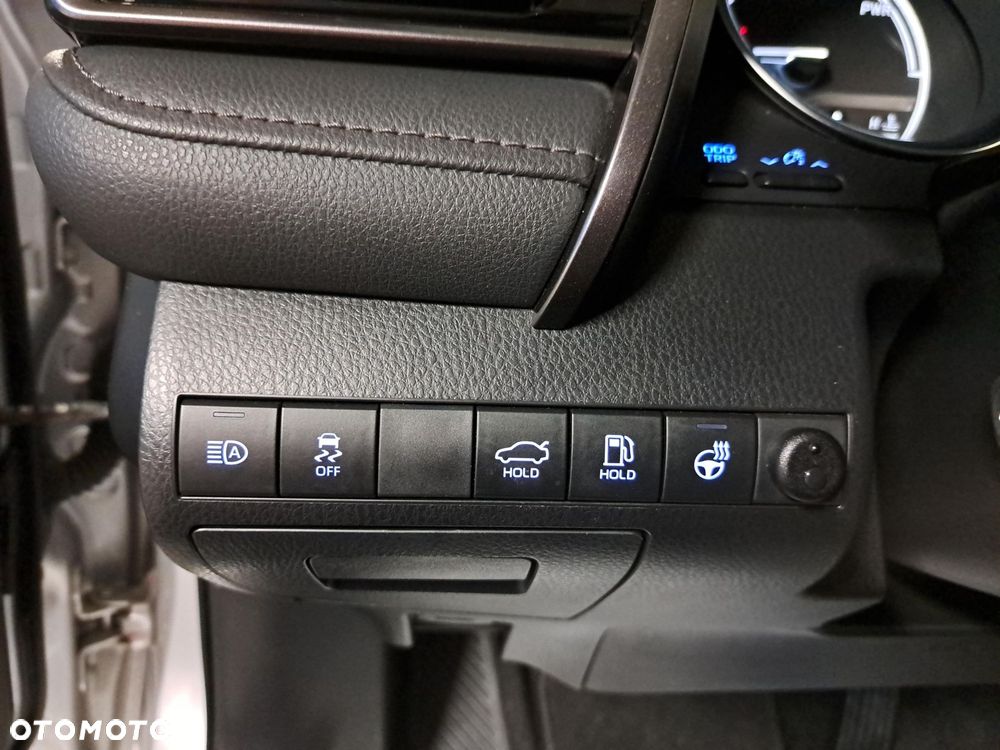 Toyota Camry 2.5 Hybrid Executive CVT - 36