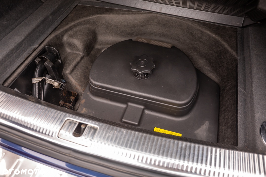 Audi A4 Avant 2.0 TDI DPF Ambiente - 34