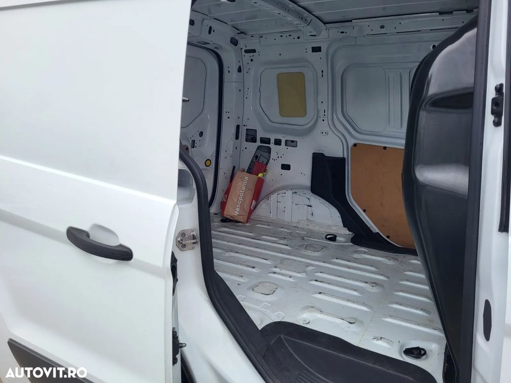 Ford Transit Connect - 8