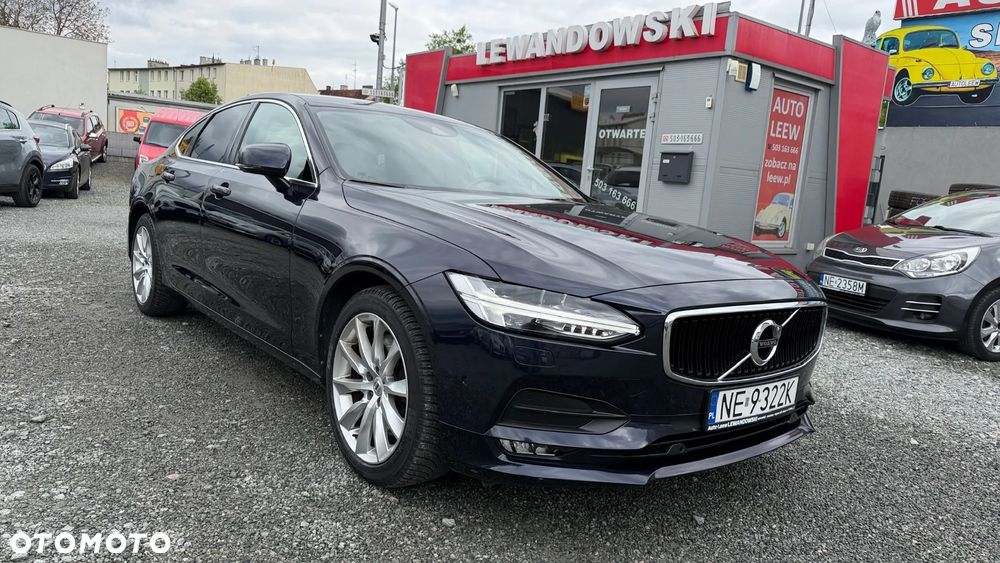 Volvo S90 - 2