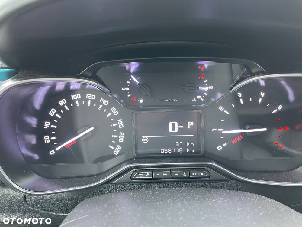 Citroën C3 1.2 PureTech Shine EAT6 - 8