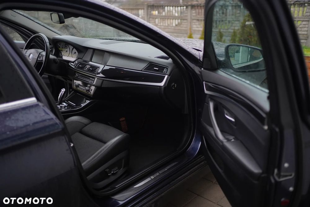 BMW Seria 5 520d - 12