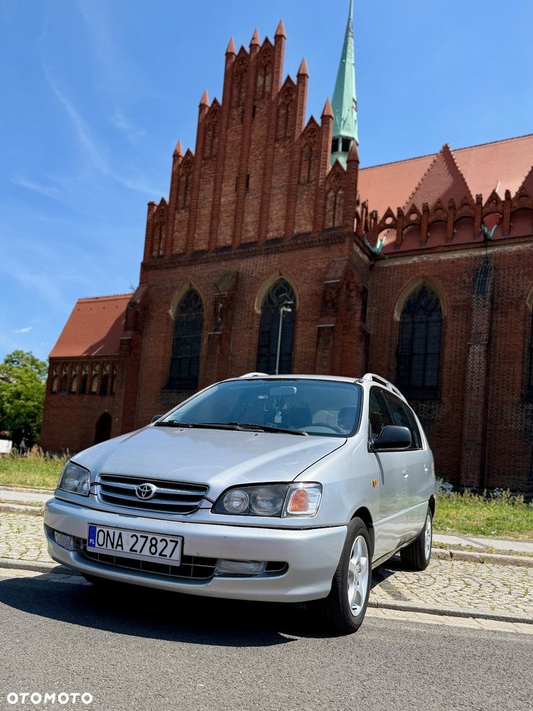 Toyota Picnic 2.2 TD - 1
