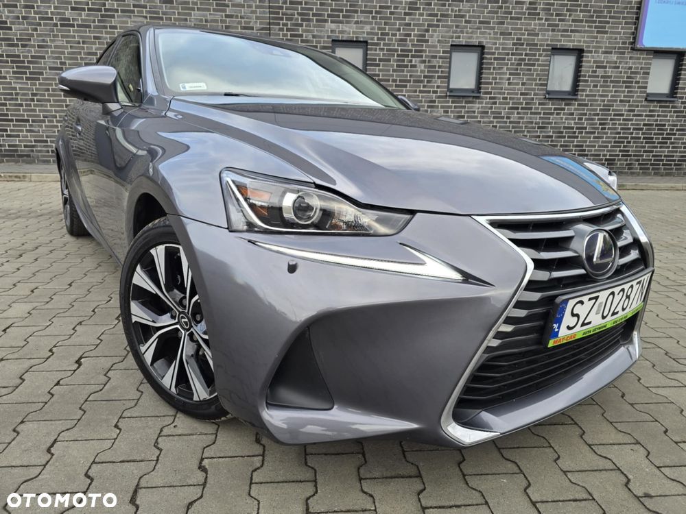 Lexus IS 300h F Sport EU6 - 1