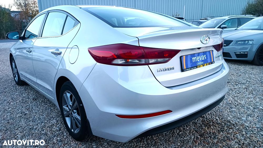 Hyundai Elantra 1.6 MPi Highway - 9