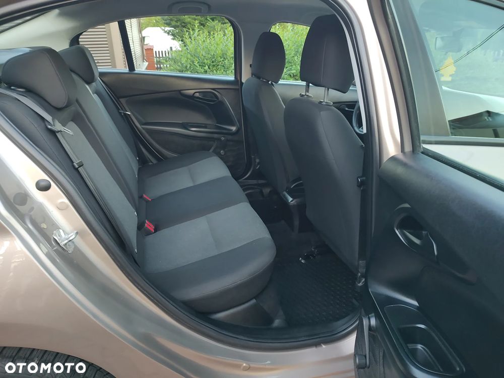 Fiat Tipo 1.4 16v Easy EU6d - 11
