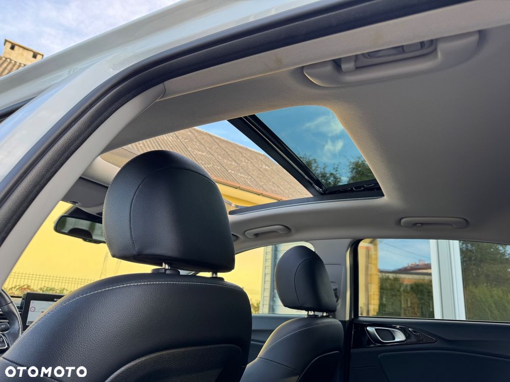 Kia Ceed 1.4 T-GDI OPF Platinum Edition - 28