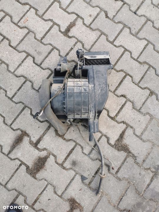 Wentylator nagrzewnicy tył vw t4 701819021B - 1