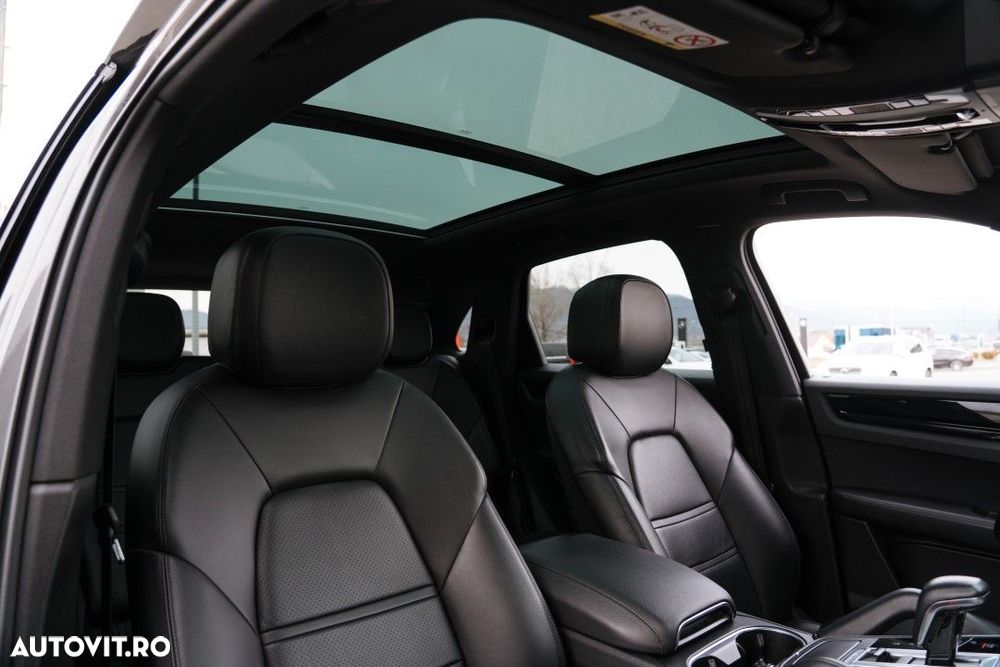 Porsche Cayenne - 13