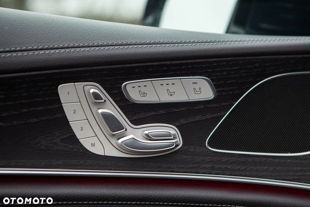 Mercedes-Benz CLS - 18