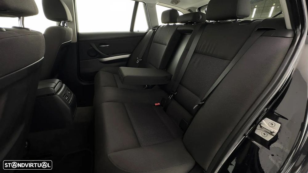 BMW 318 d Navigation - 47