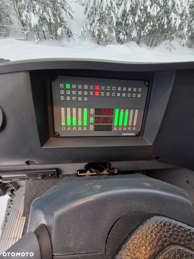 Liebherr LTM 1055-3.2 - 17