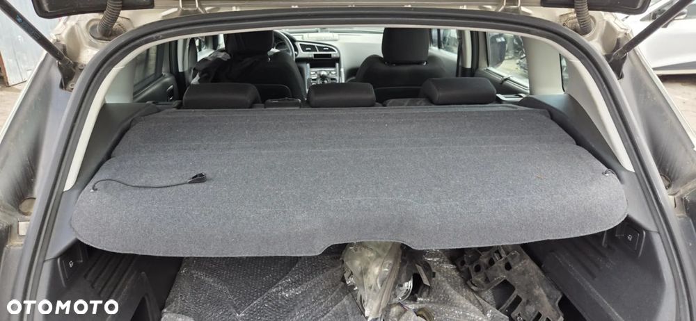 PEUGEOT 3008 fotel kanapa tył - 3