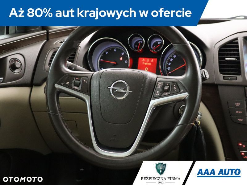 Opel Insignia - 22