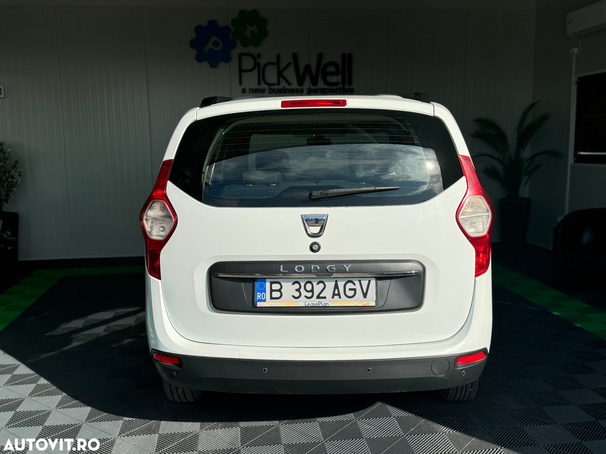 Dacia Lodgy 1.5 Blue dCi Laureate - 6