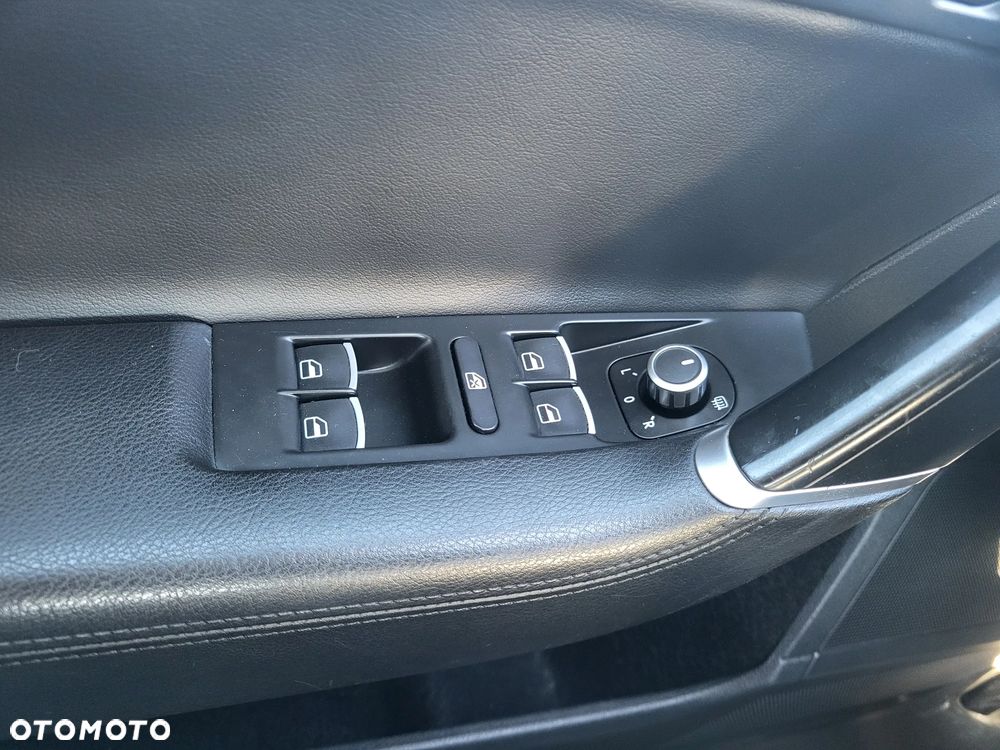 Volkswagen Passat 2.0 TDI Highline DSG - 20