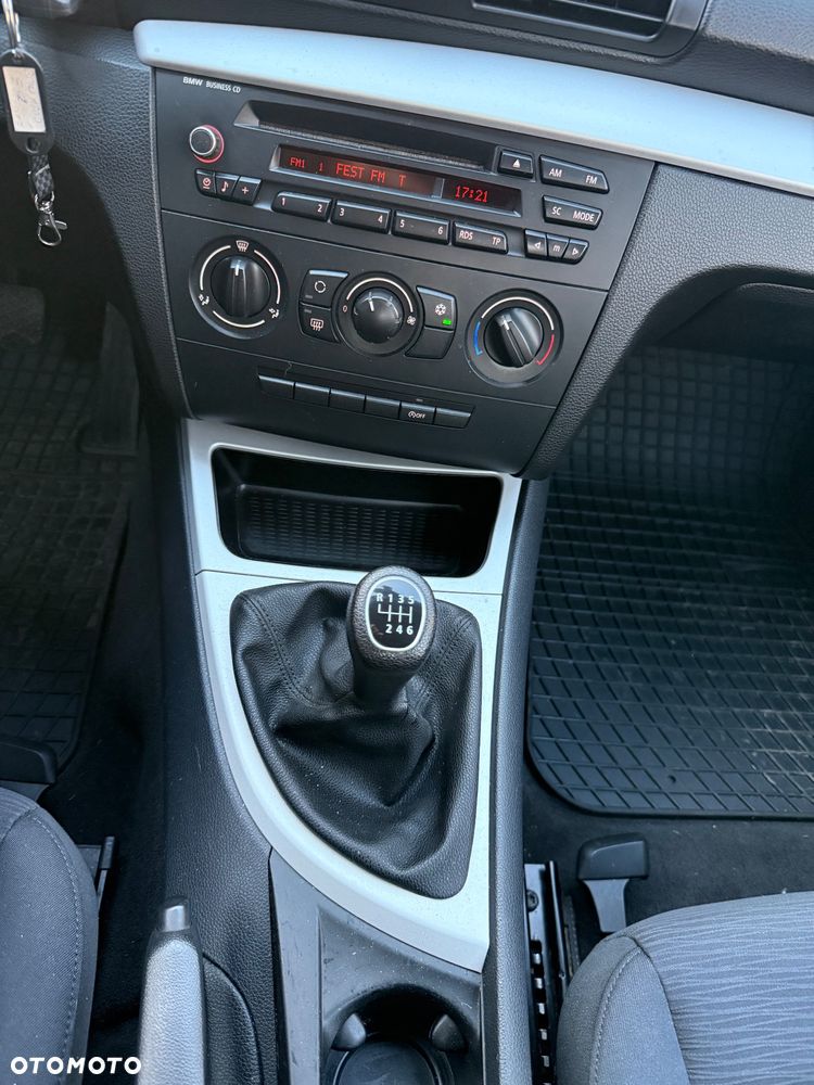 BMW Seria 1 118d - 14