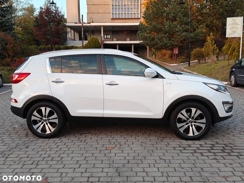 Kia Sportage 2.0 CRDI 4WD Automatik Dream-Team Edition - 13