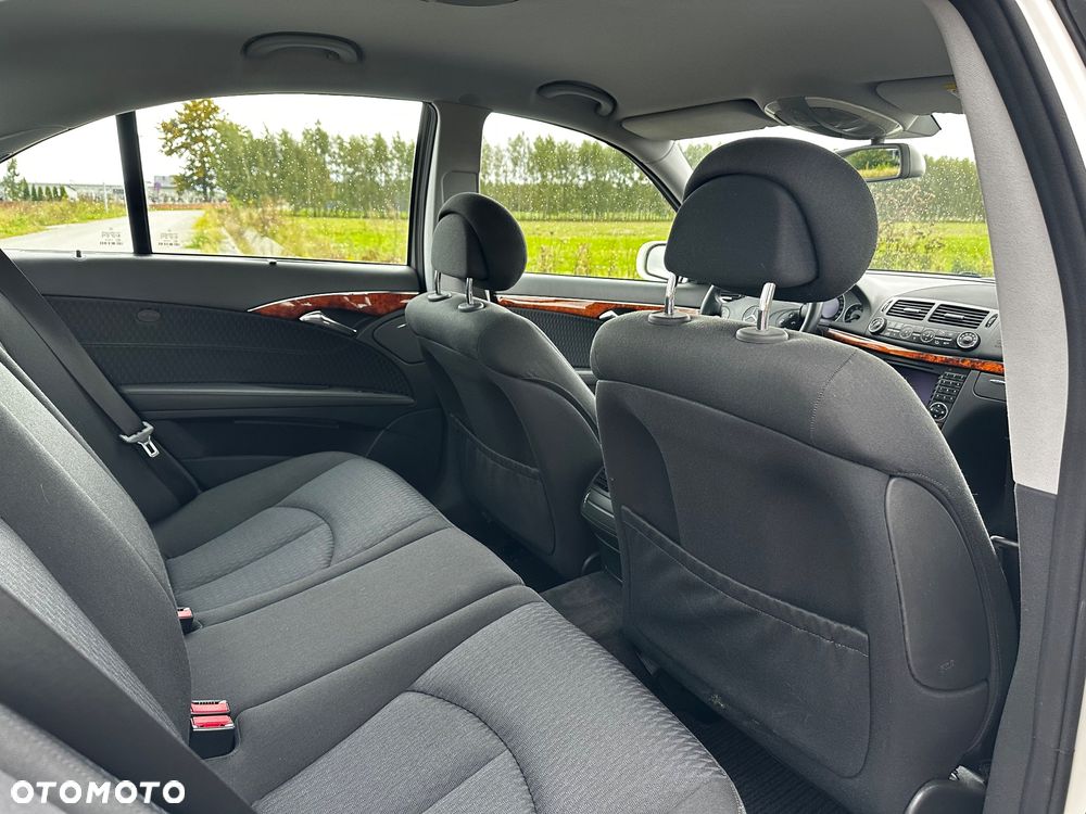 Mercedes-Benz Klasa E 350 4Matic Automatik Classic - 15