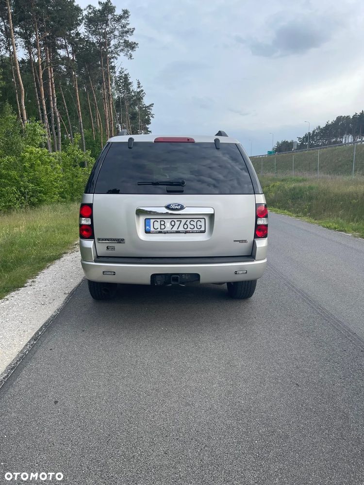 Ford Explorer 4.0 - 5