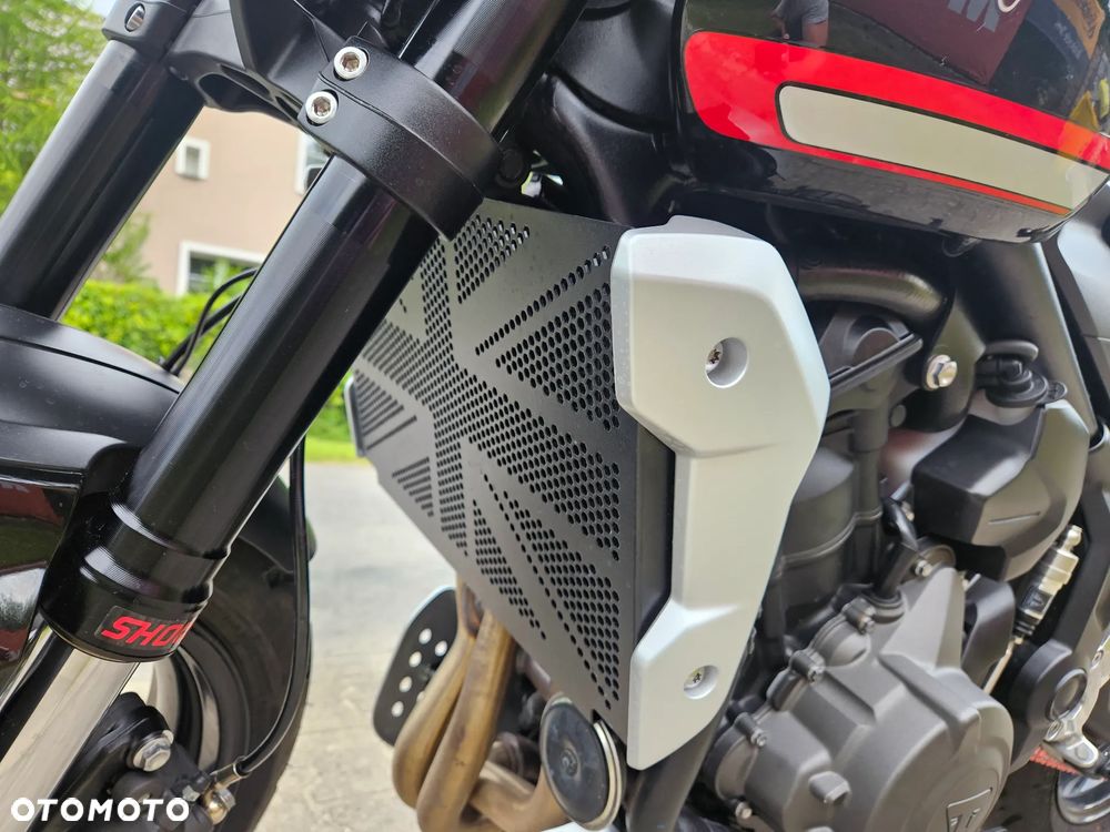 Triumph Trident - 17