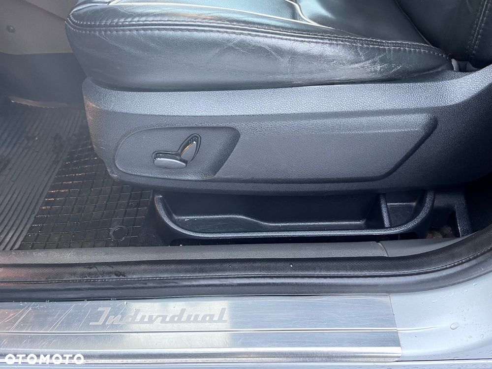 Ford Kuga 2.0 TDCi 4x4 Individual - 25