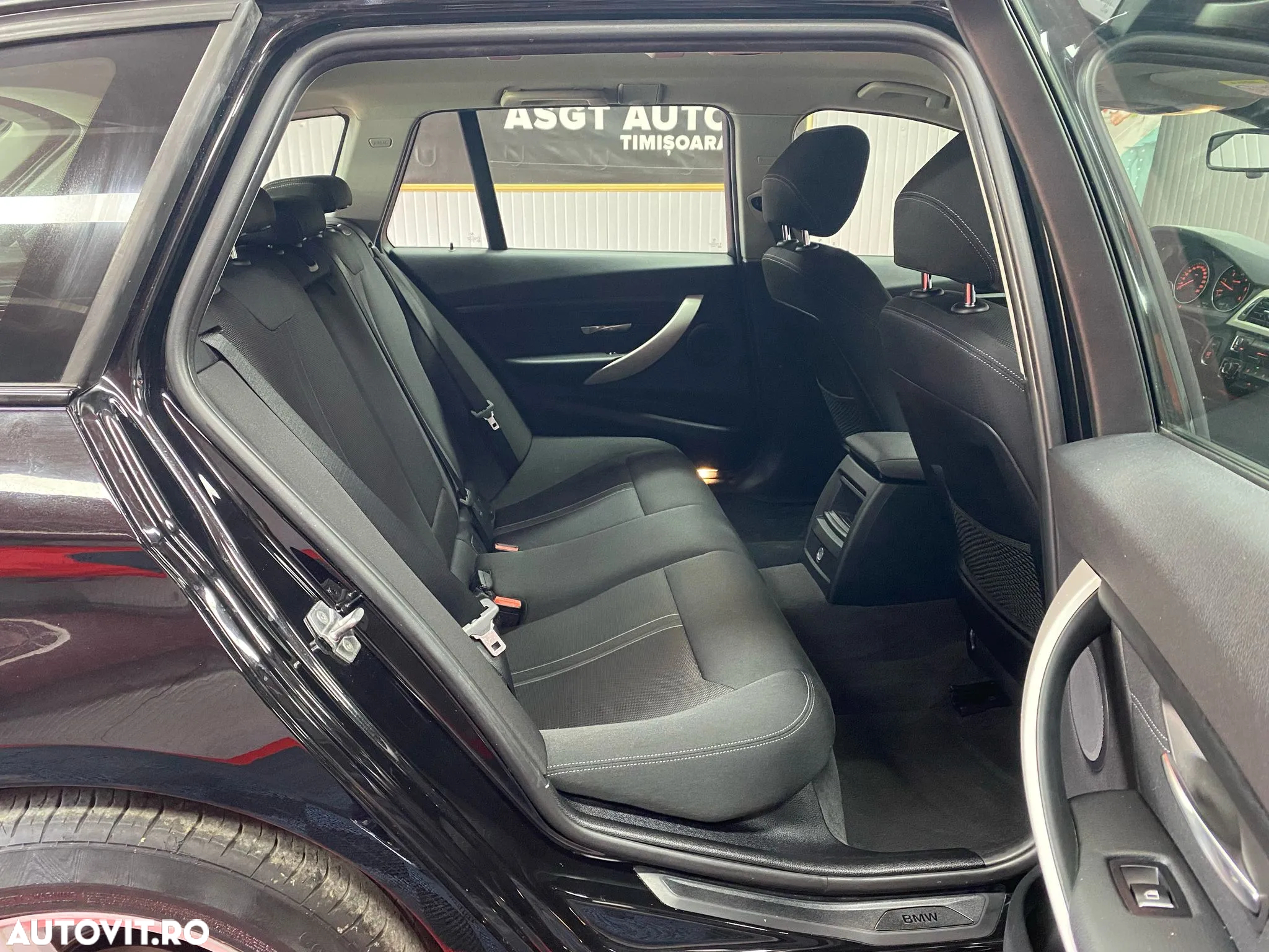 BMW Seria 3 - 16