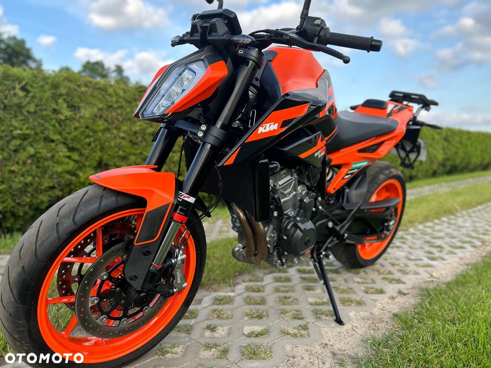 KTM DUKE 890 - 1