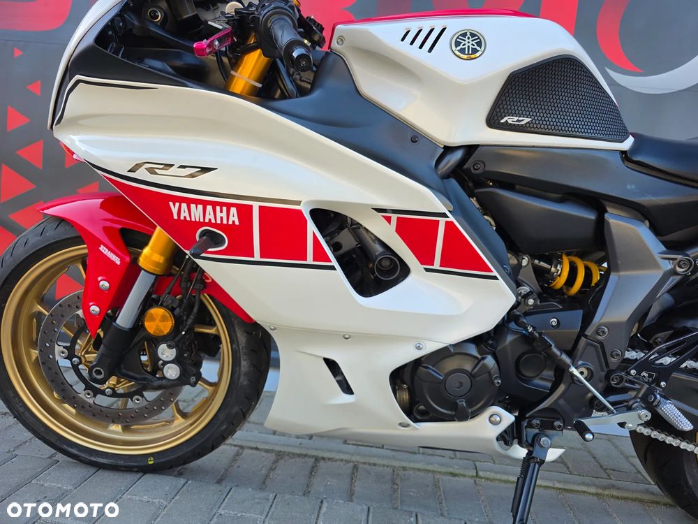 Yamaha R7 - 12