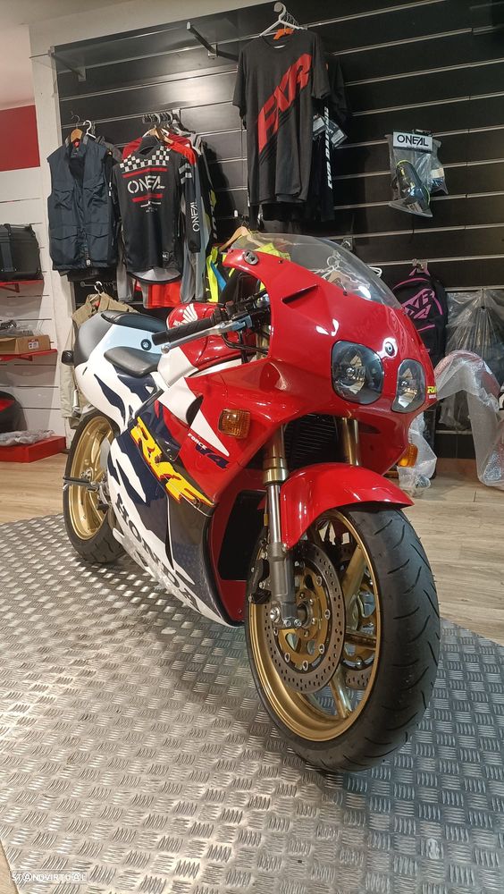 Honda RVF - 2