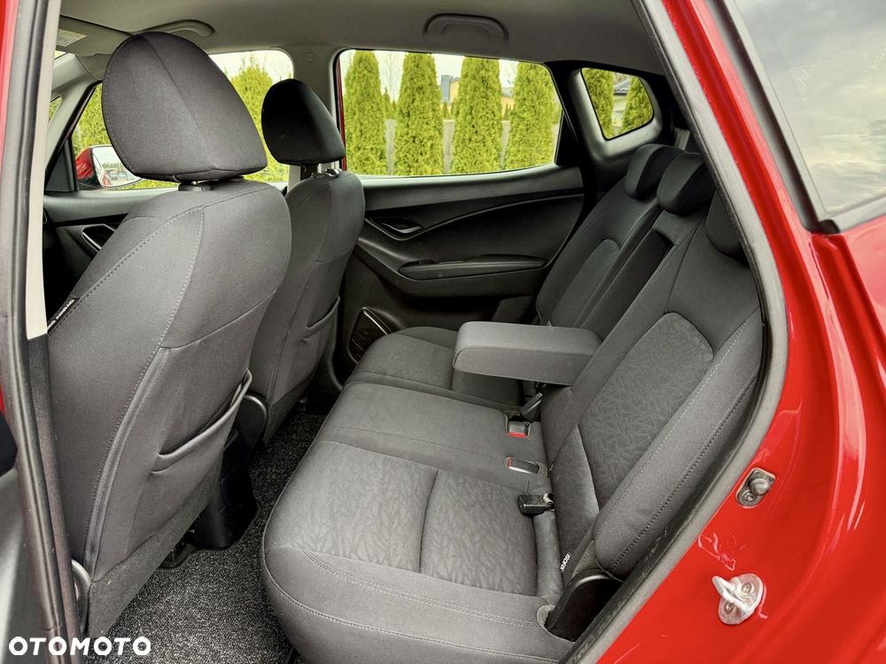 Hyundai ix20 1.4 Comfort - 19