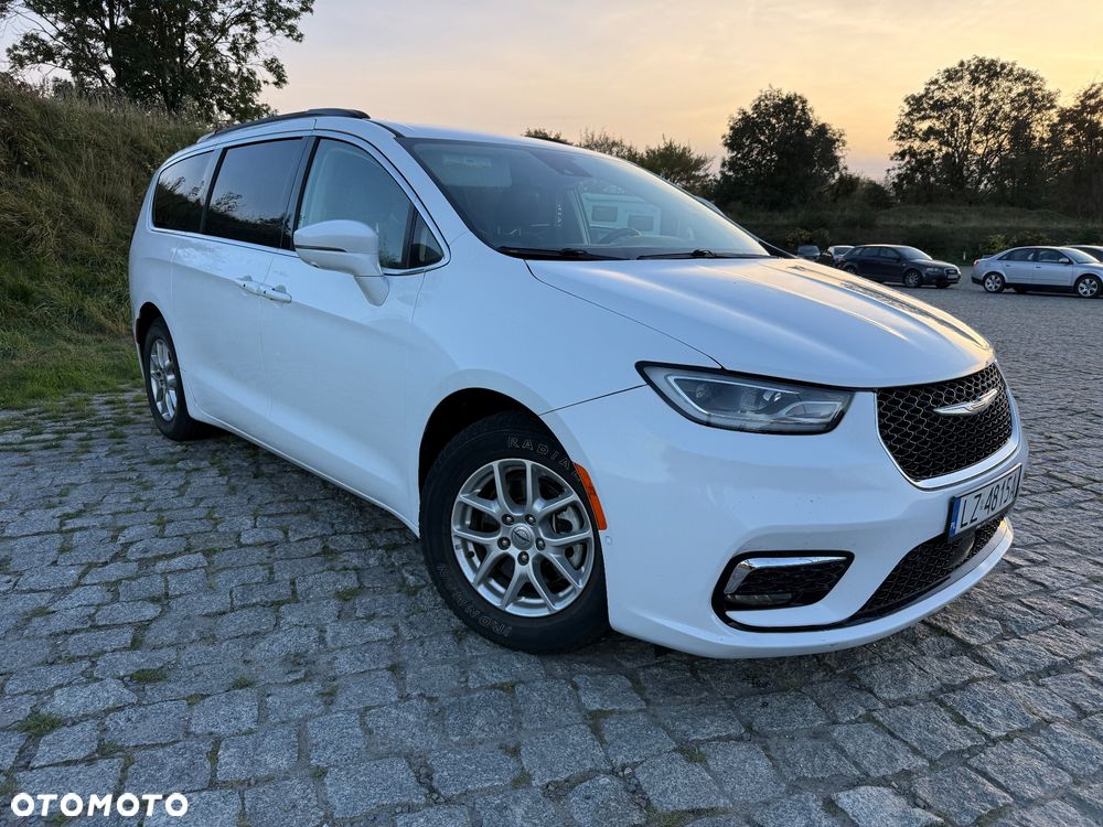 Chrysler Pacifica - 7