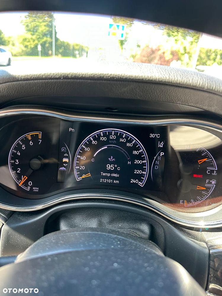 Jeep Grand Cherokee 5.7 V8 HEMI 4WD Automatik Overland - 11