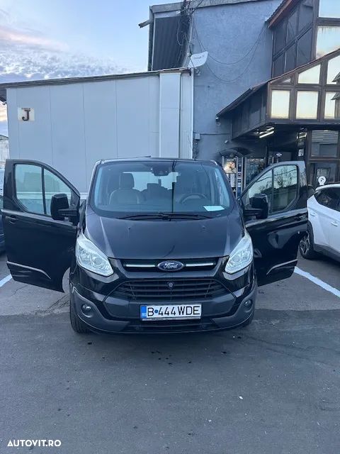 Ford Tourneo Custom 300 L2H1 VA Titanium - 4