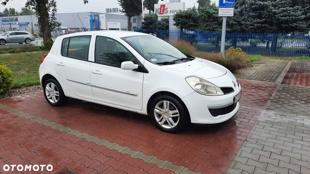 Renault Clio - 2