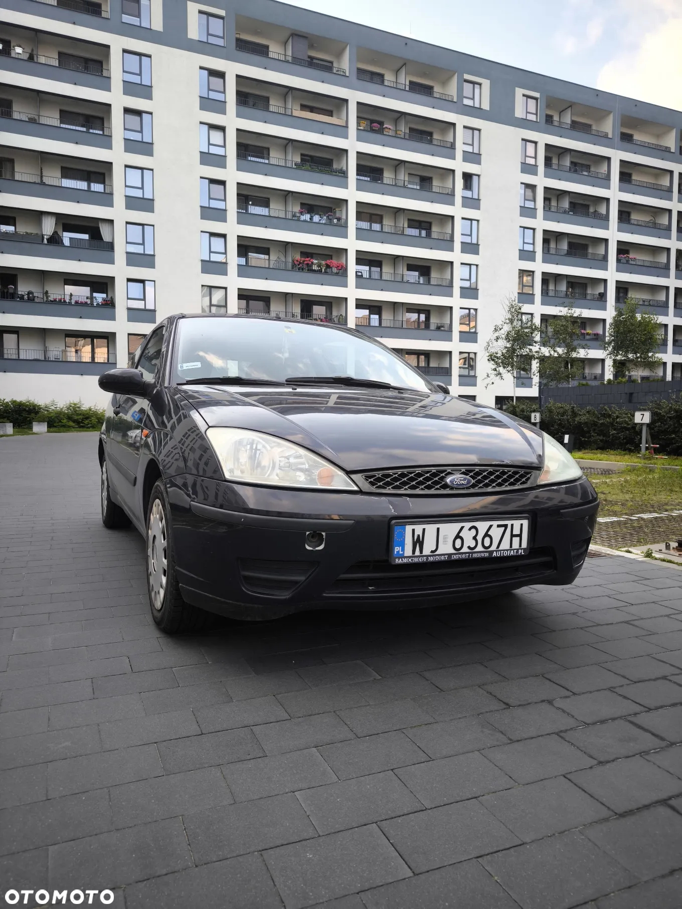 Ford Focus 1.6 16V Ambiente - 2