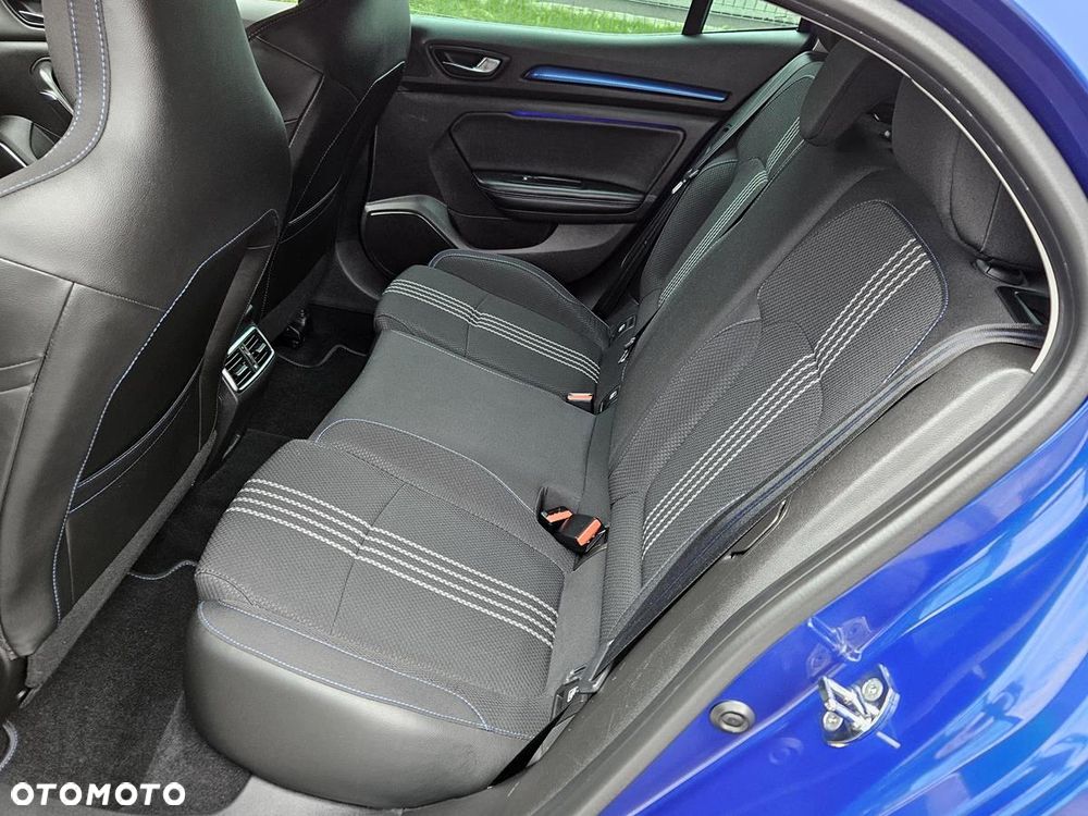 Renault Megane 1.6 TCe GT EDC - 24