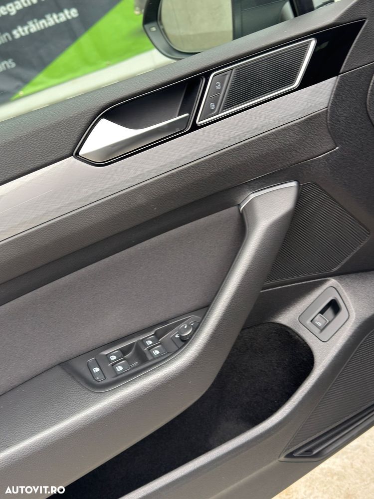 Volkswagen Passat - 11