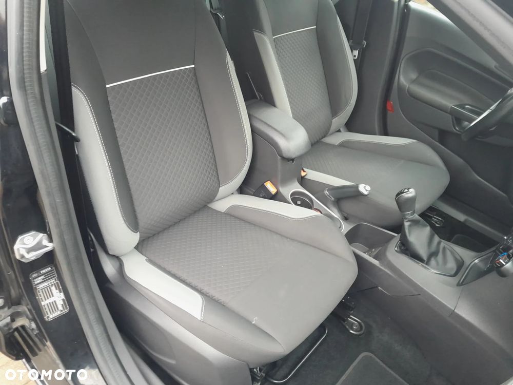 Ford Fiesta 1.0 Champions Edition - 20