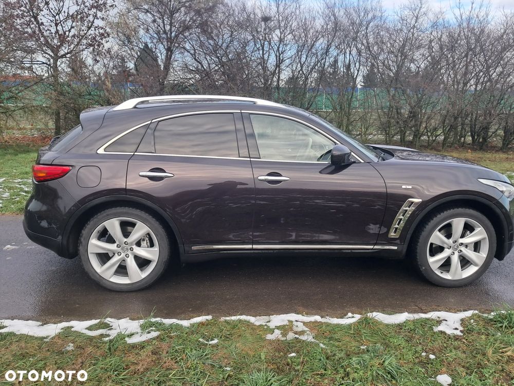 Infiniti FX - 25