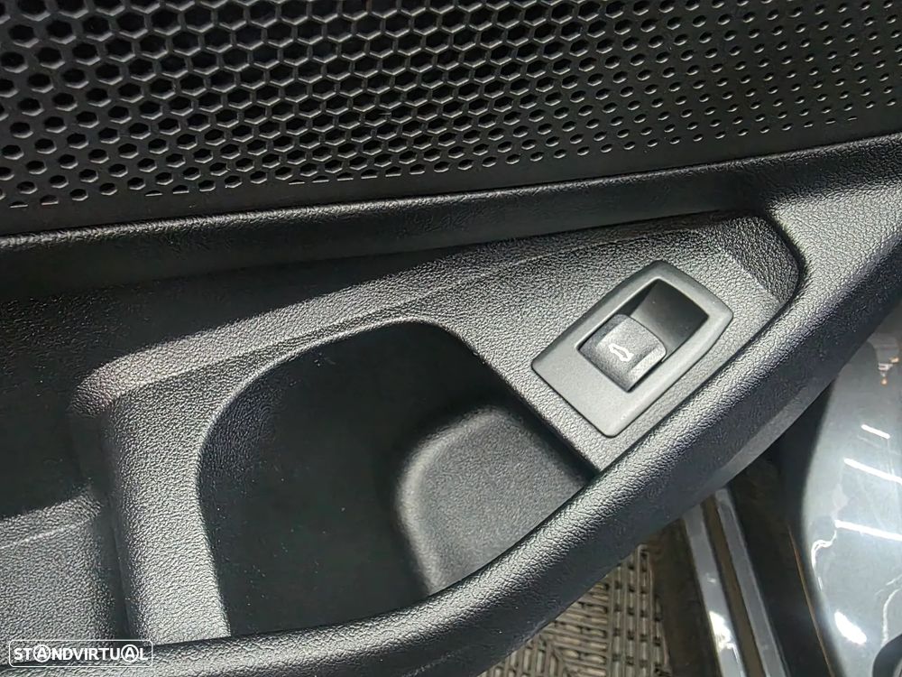 BMW 320 d ED Advantage Auto - 58